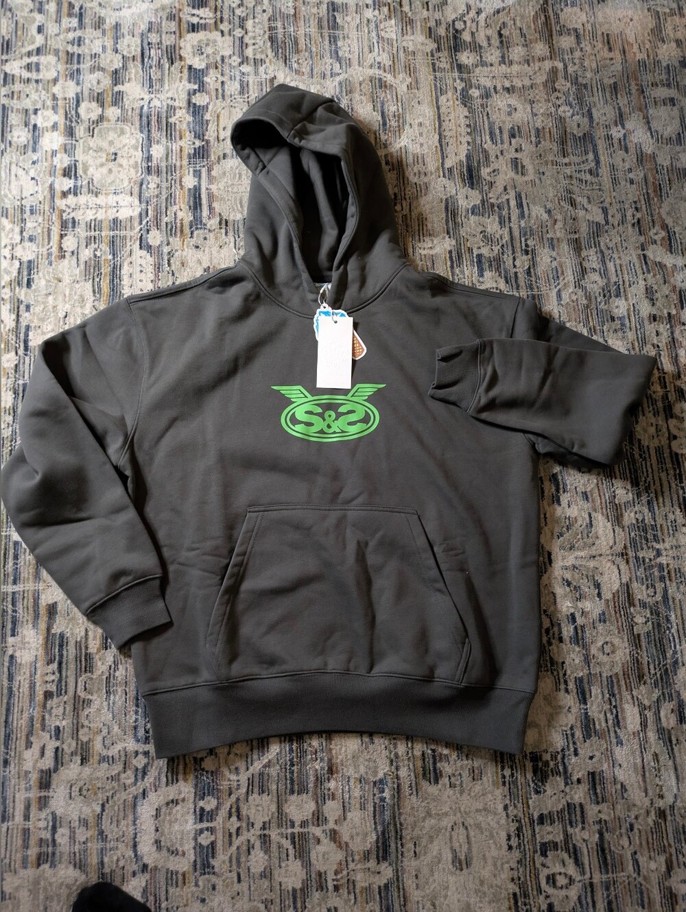 SnowDay STA Worldwide Hoodie Gray Green Logo NWT Size Large Streetwear
